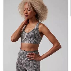 Athleta Solace Bra Textured